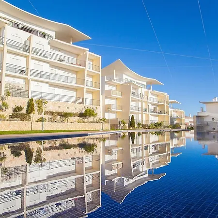 Spacious T1 With Sea Wiev Apartment *